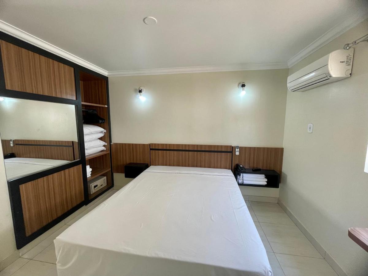 Diroma Resort Com Um Dia No Acqua Park Caldas Novas Luaran gambar