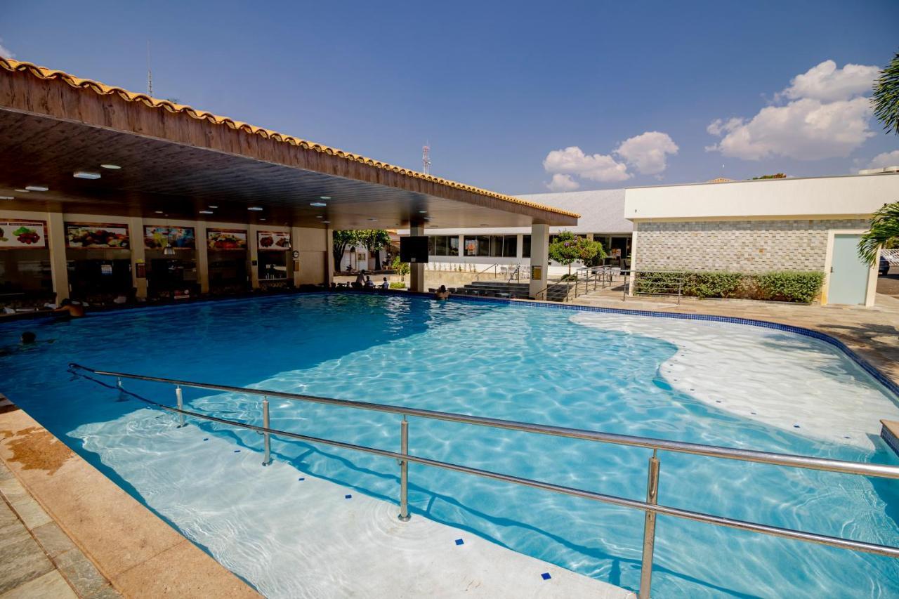Diroma Resort Com Um Dia No Acqua Park Caldas Novas Luaran gambar