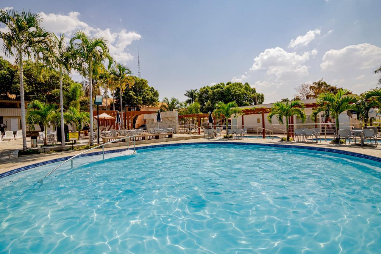 Diroma Resort Com Um Dia No Acqua Park Caldas Novas Luaran gambar