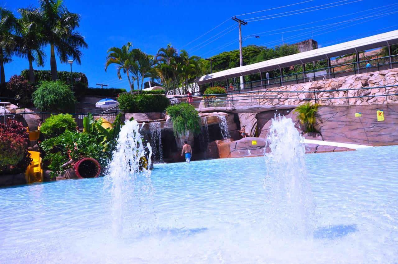 Diroma Resort Com Um Dia No Acqua Park Caldas Novas Luaran gambar