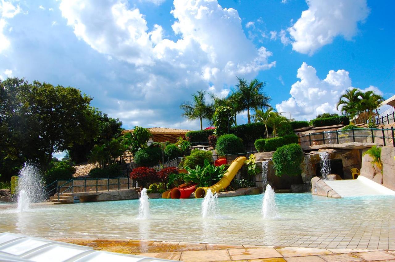 Diroma Resort Com Um Dia No Acqua Park Caldas Novas Luaran gambar