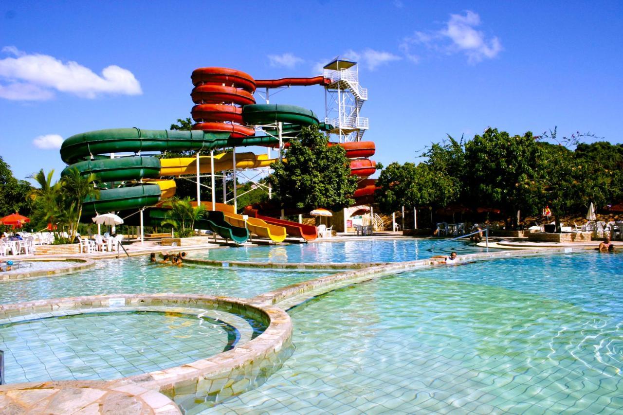 Diroma Resort Com Um Dia No Acqua Park Caldas Novas Luaran gambar